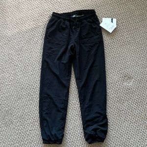 Athleta never been worn girls joggers